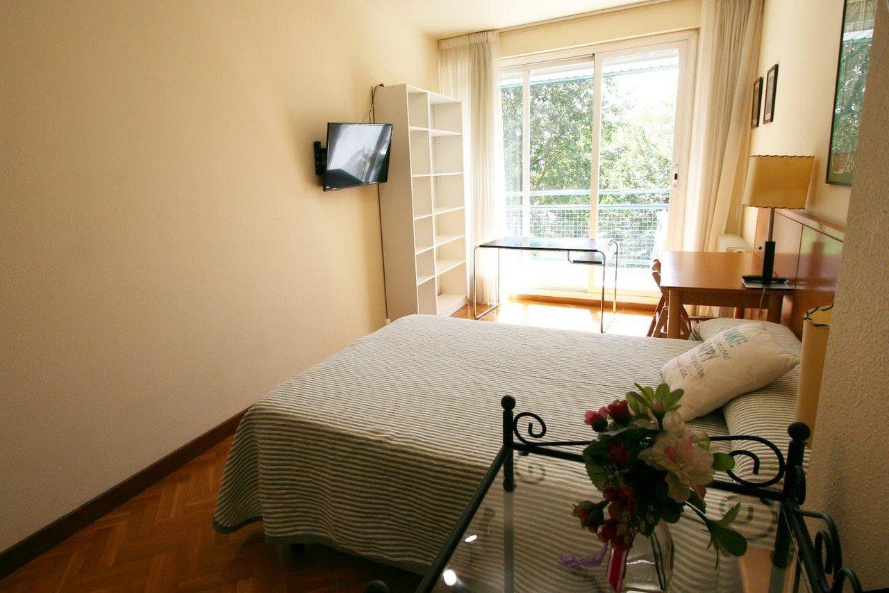 Suites Sercotel Mirasierra Памплона Экстерьер фото