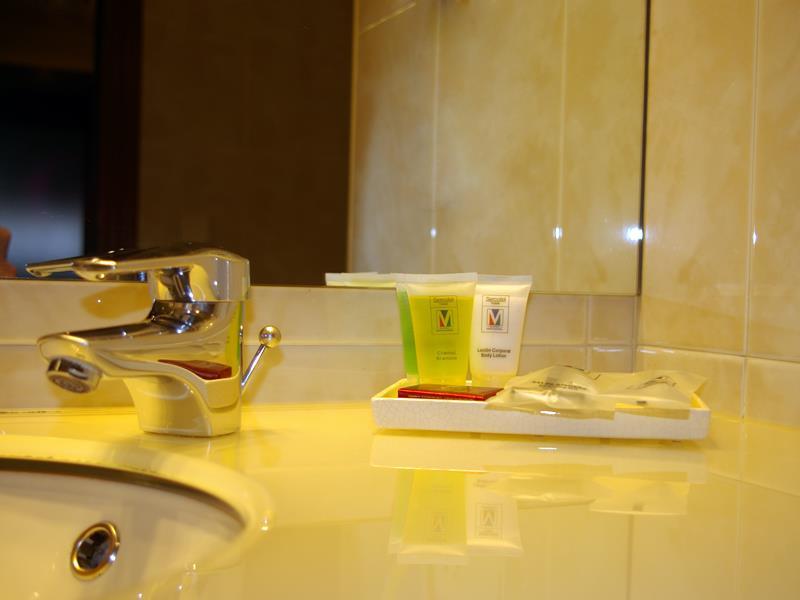 Suites Sercotel Mirasierra Памплона Номер фото